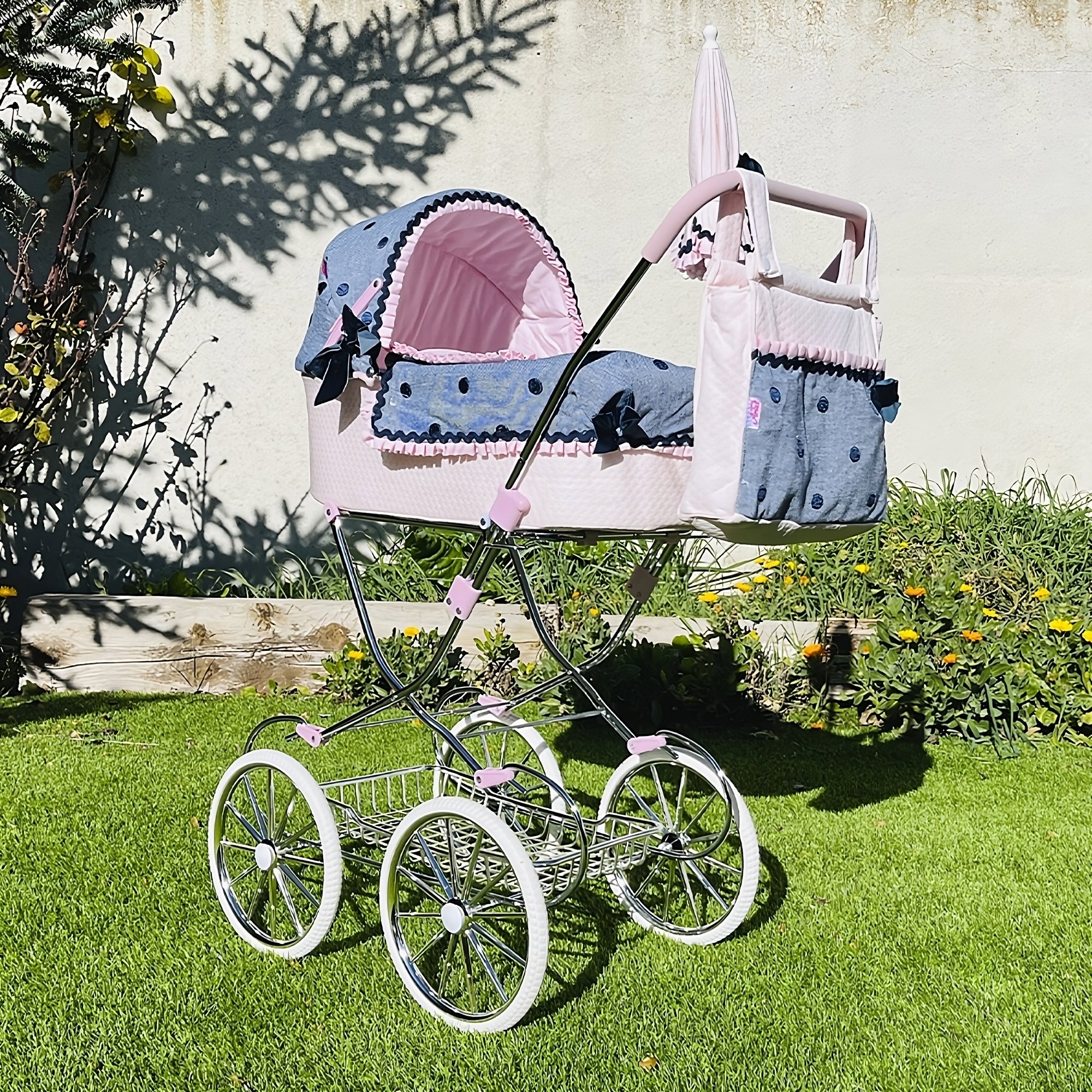 Coche para reborn con bolso modelo "Lucía" de Arias